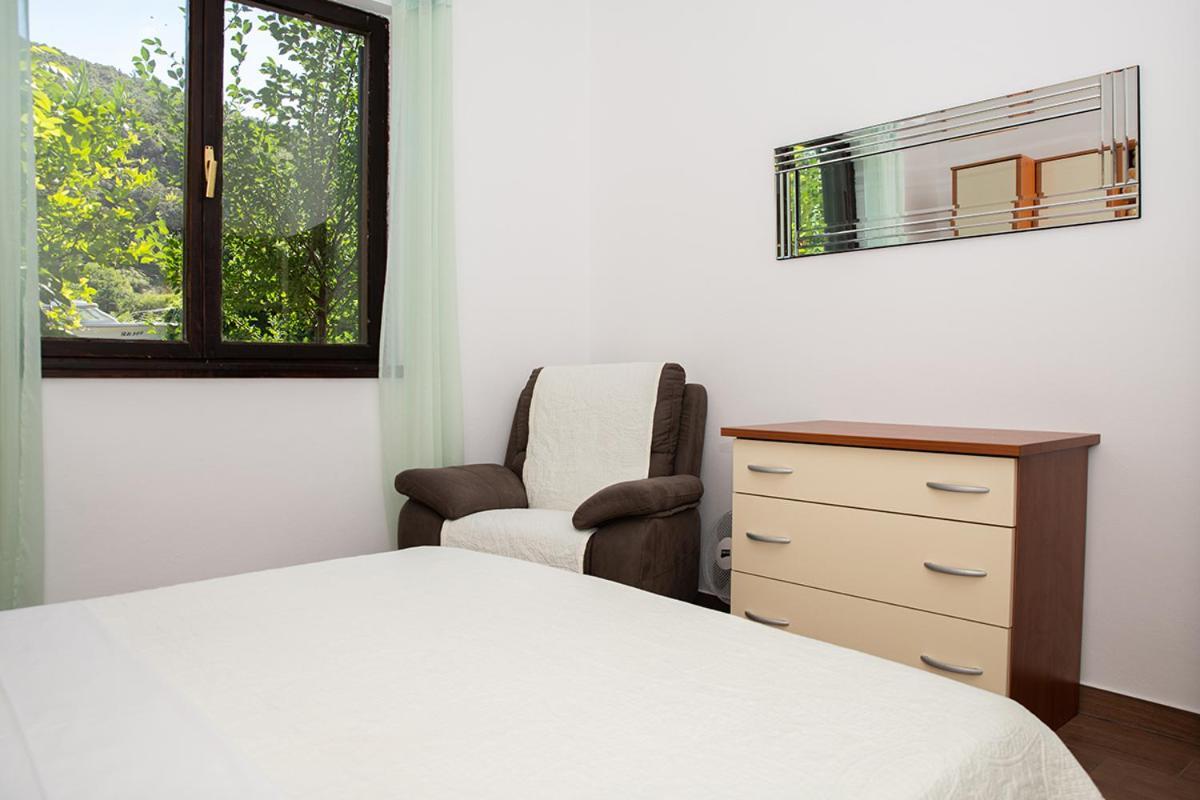 Apartman Mira I Denis Супетарська Драґа Екстер'єр фото
